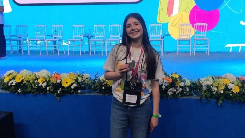 Estudante de Santa Terezinha conquista medalha de ouro na OBMEP e leva orgulho ao município