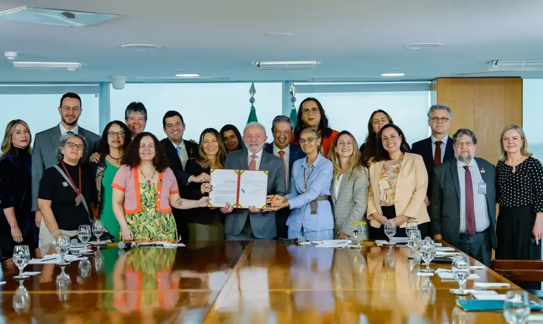 Lula sanciona lei que proíbe uso de animais em testes cosméticos