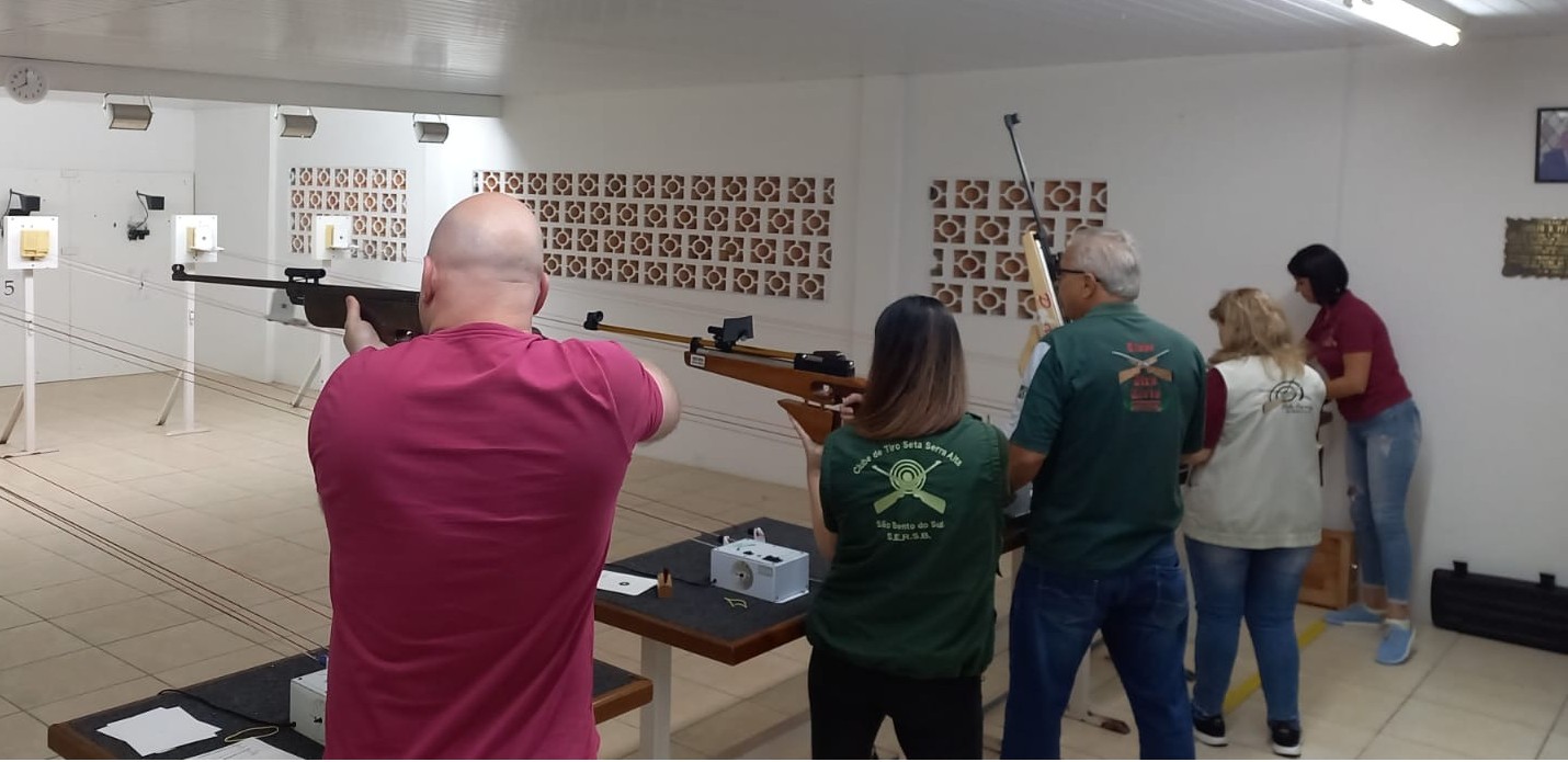 Arsiper no masculino e Seta Dourada no feminino, são os líderes do Municipal de Tiro Seta