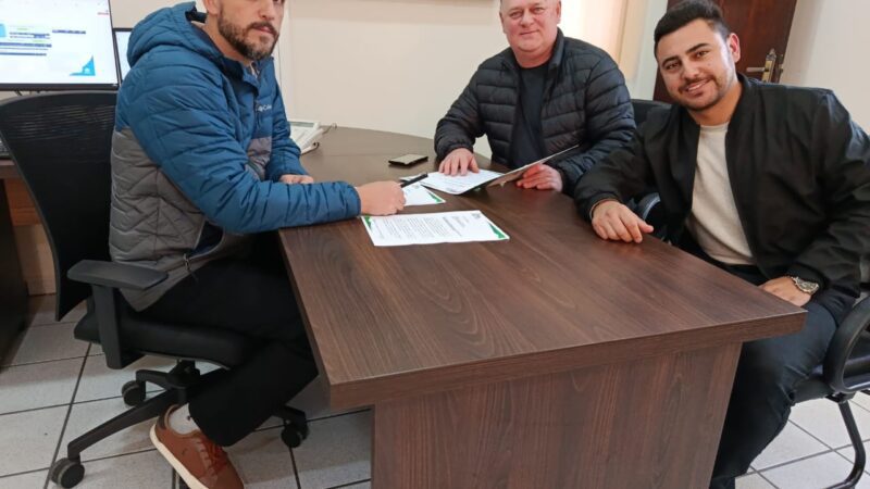 Presidente da Câmara e Representante da Prefeitura de Monte Castelo Levam Demandas de Energia Elétrica à CELESC