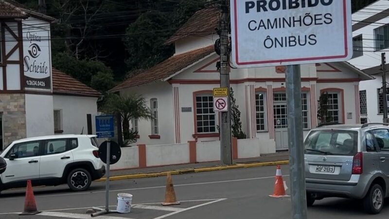 Atenção: Caminhões devem seguir rotas alternativas no trânsito de São Bento do Sul