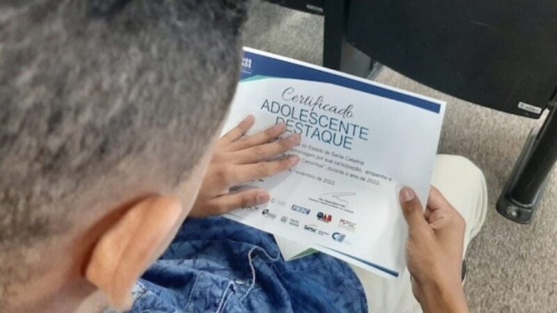 Neste ano, 352 jovens do Programa Novos Caminhos já conseguiram trabalho em SC