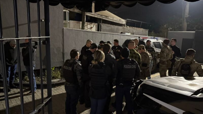 Suspeitos de furtos em residências no Sul de SC são presos