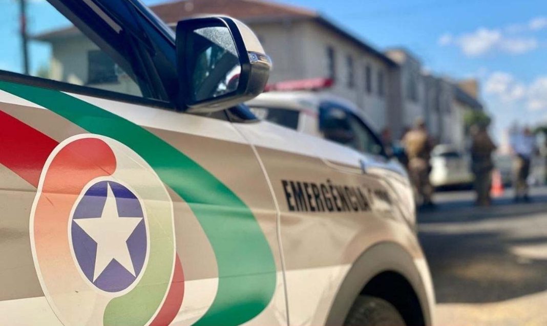 Motociclista embriagado é preso após tentar fugir de abordagem policial