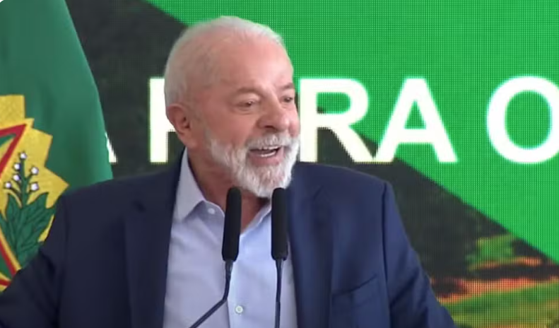 Lula chama Bolsonaro de ‘frouxo’ e diz a produtores rurais que ‘nunca vai pedir PIX e anistia’