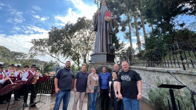 Vereadores prestigiam inauguração do Bosque São Bento