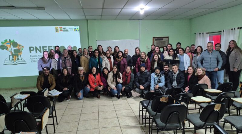 Capacitação sobre Equidade Racial e Educação Quilombola reforça compromisso com a inclusão nas escolas de Monte Castelo