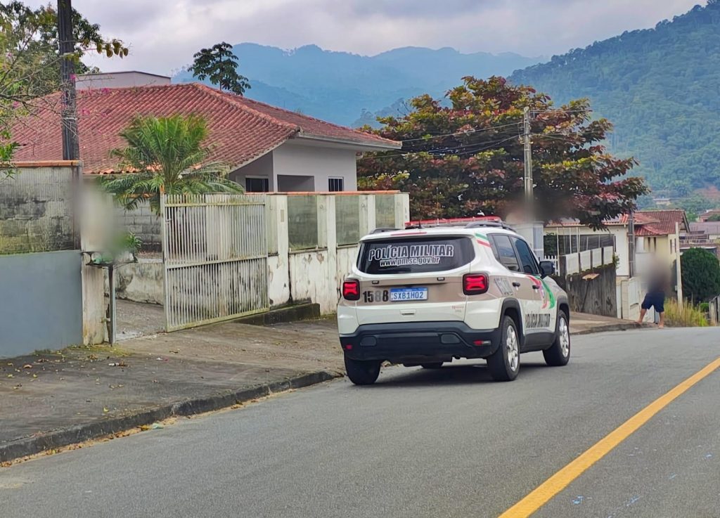 Mulher é agredida com chave de fenda durante briga em Jaraguá do Sul