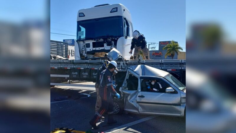 Acidente entre São José e Palhoça deixa motorista gravemente ferido e interdita BR-101