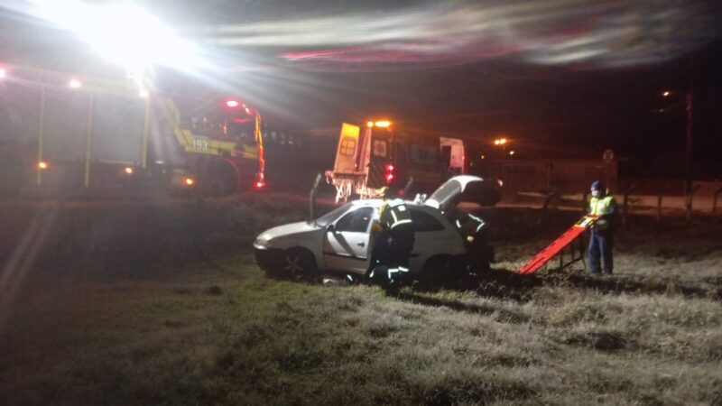 Mulher fica ferida em saída de pista no bairro Piedade, em Canoinhas