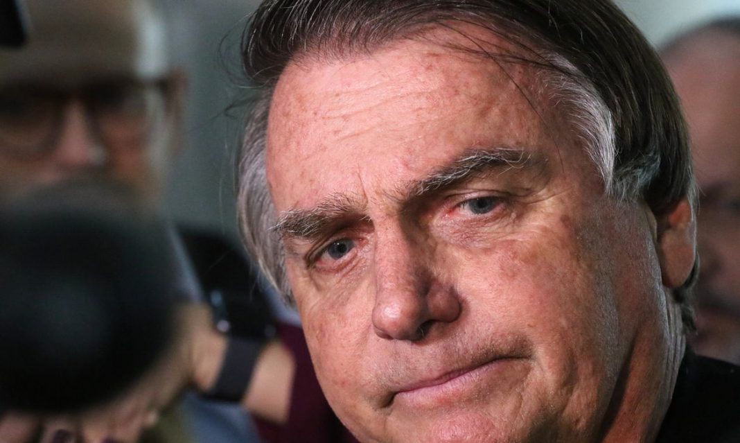 Qual a pena máxima de prisão que Bolsonaro pode pegar caso seja condenado pelo STF