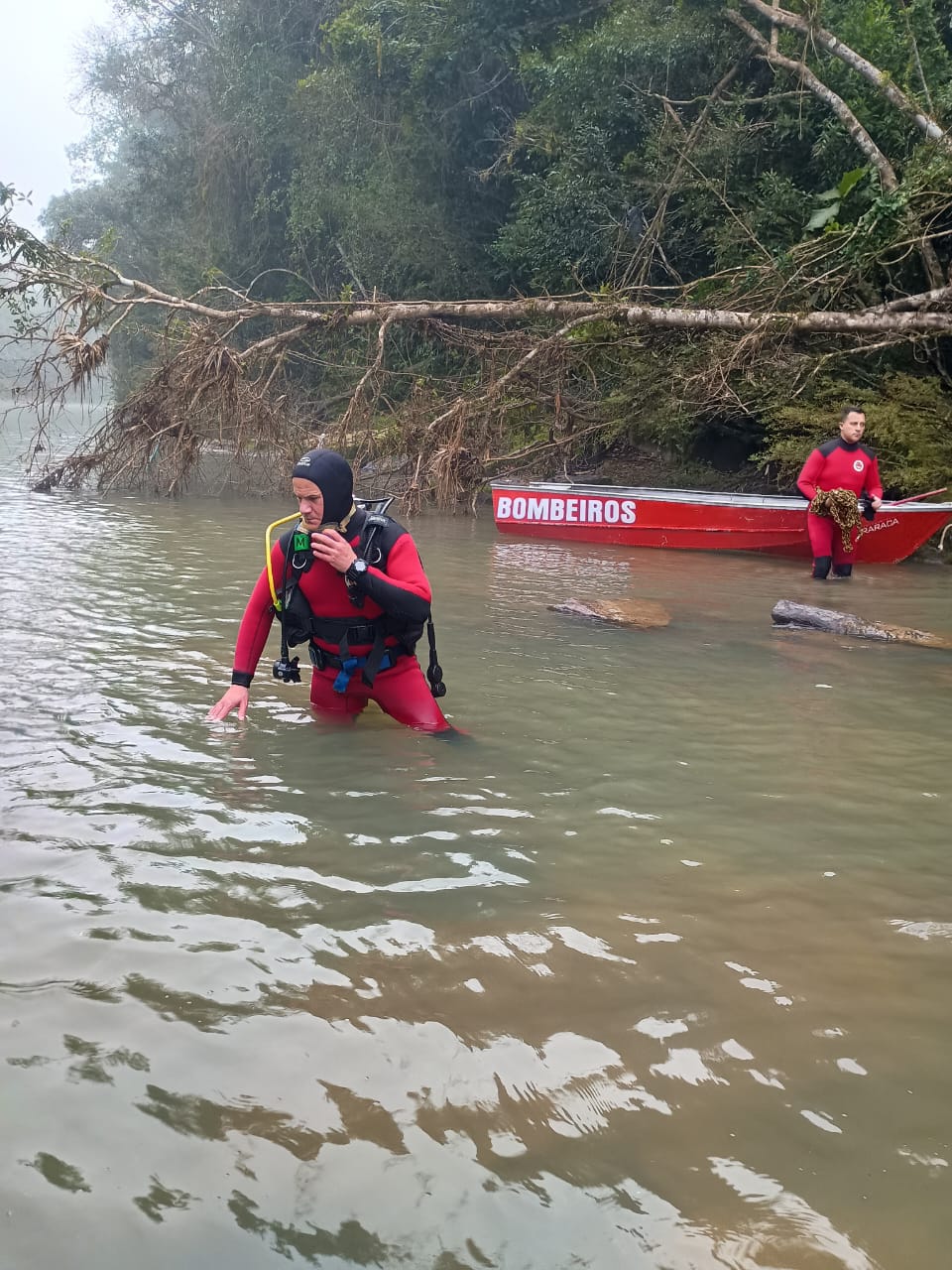 Bombeiros localizam corpo de jovem desaparecido no Rio Itajaí, em Papanduva