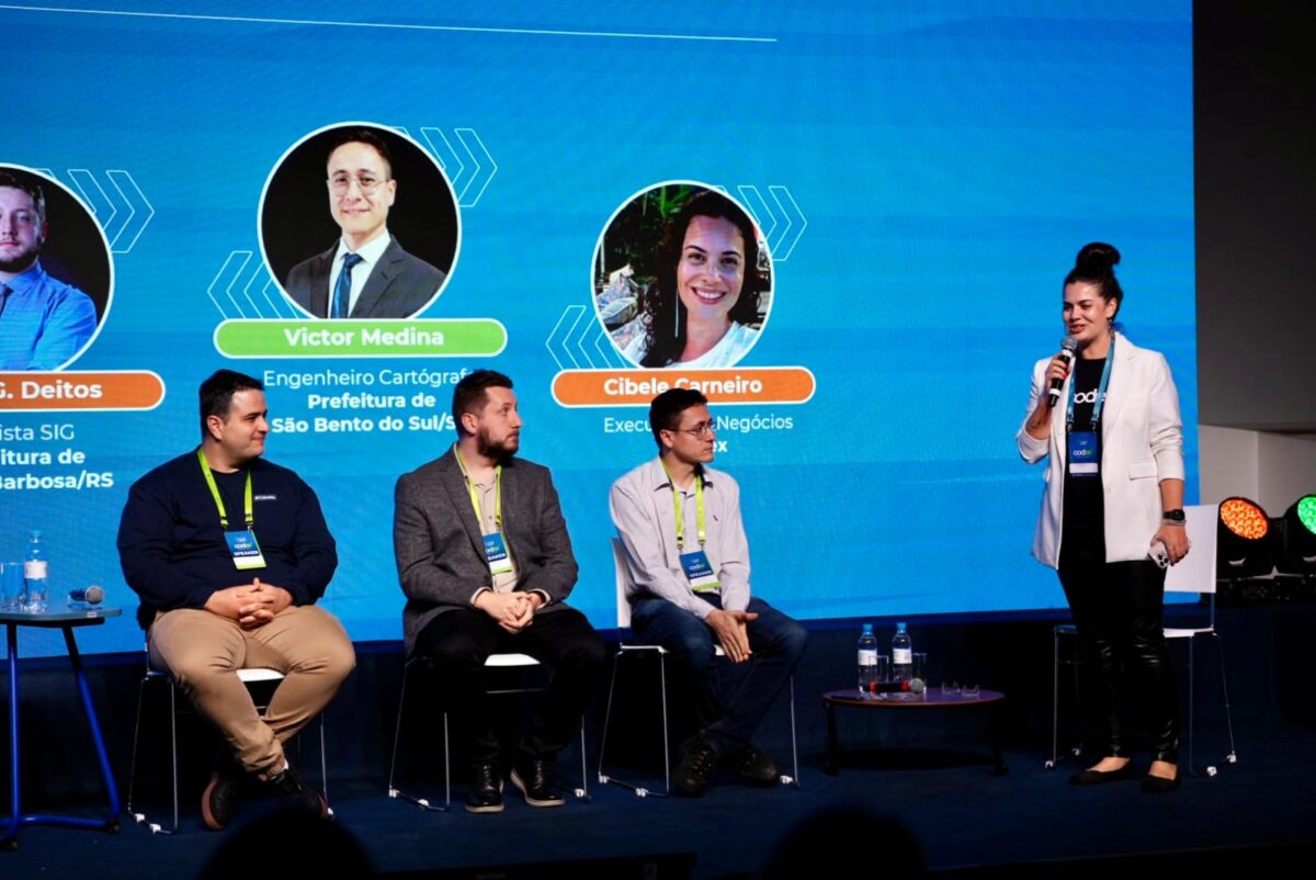 Prefeitura de São Bento do Sul compartilha experiência da plataforma Geobensul em evento nacional