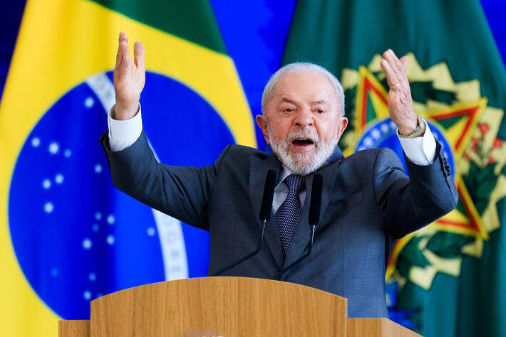 Lula reage a tarifaço dos EUA e promete medidas de retaliação