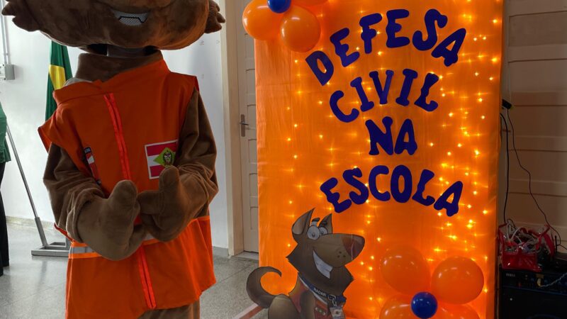 Prefeitura de Campo Alegre Entrega Kits em Escolas do Município Como Parte do Programa Estadual de Proteção e Defesa Civil