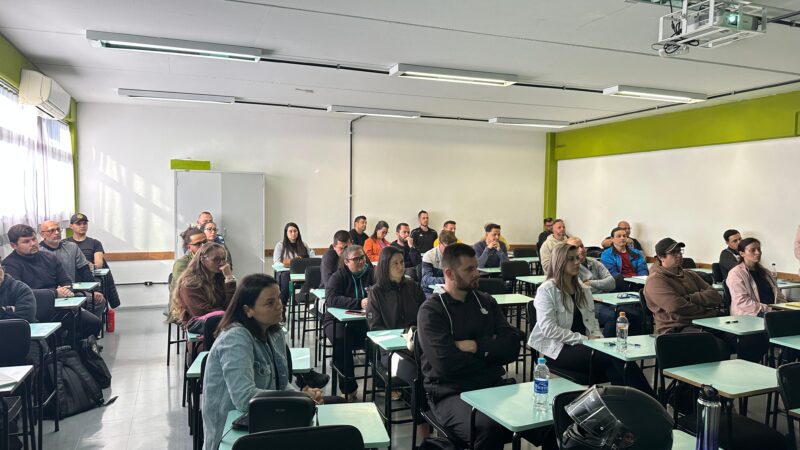 Educação em constante aprendizado: professores de Educação Física recebem capacitação