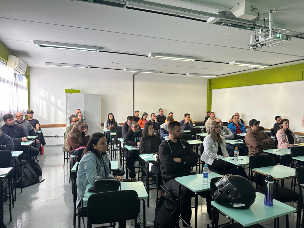 Educação em constante aprendizado: professores de Educação Física recebem capacitação