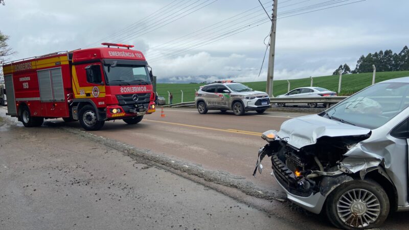 Acidente na SC-110 mobiliza bombeiros em Ituporanga e deixa gestante ferida
