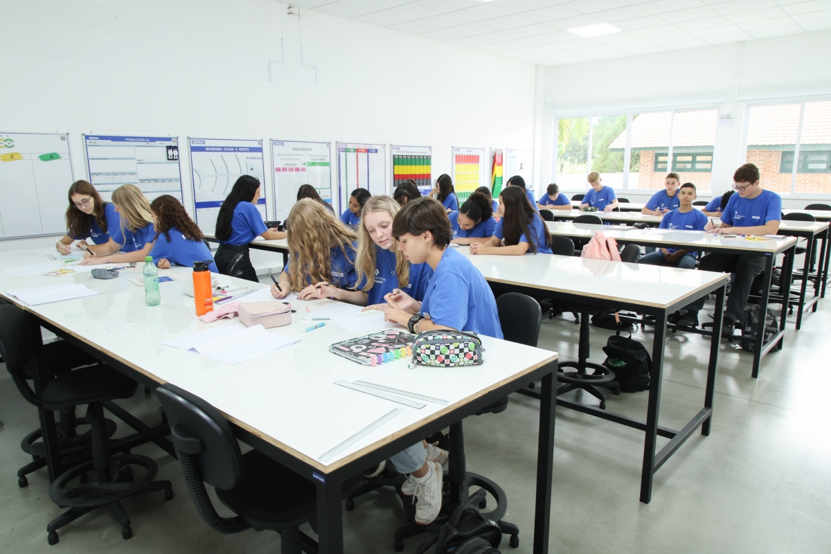 SENAI/SC abre 586 vagas gratuitas em cursos técnicos para estudantes da rede estadual
