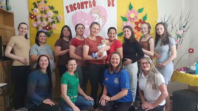 Santa Terezinha promove Encontro de Gestantes com foco no aleitamento materno e cuidados com o recém-nascido
