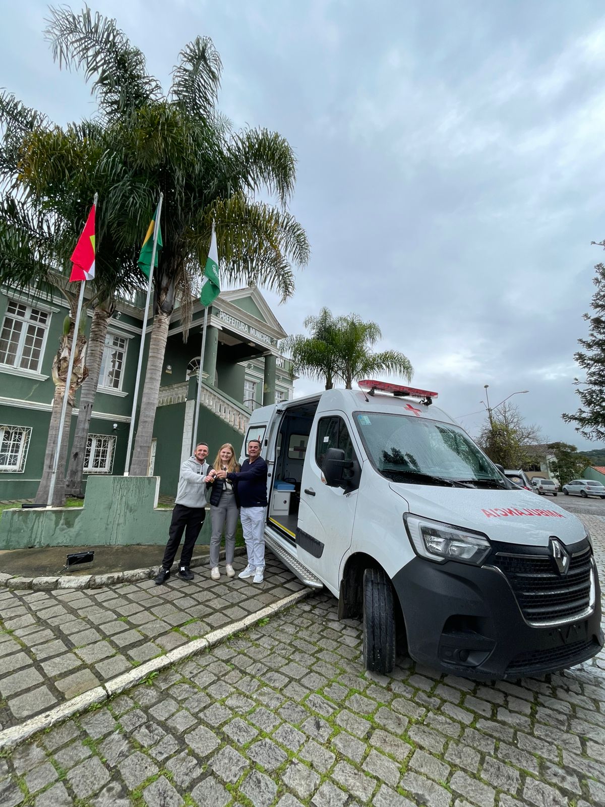 Prefeitura de Campo Alegre Adquire Nova Ambulância Com Recursos Próprios