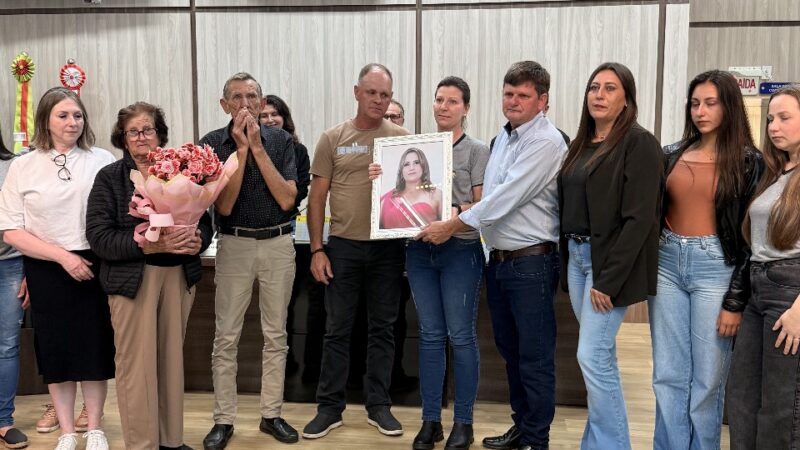 Câmara de Papanduva realiza 23ª sessão legislativa marcada por debates, indicações e homenagens