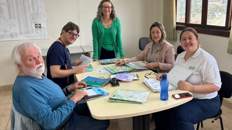 Avaliação de desenhos do concurso “Eu Curto a Mata Atlântica” reúne mais de 1,4 mil trabalhos