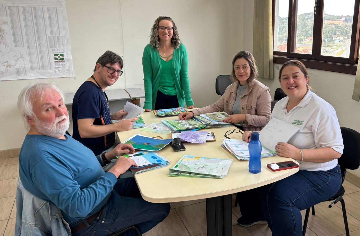 Avaliação de desenhos do concurso “Eu Curto a Mata Atlântica” reúne mais de 1,4 mil trabalhos