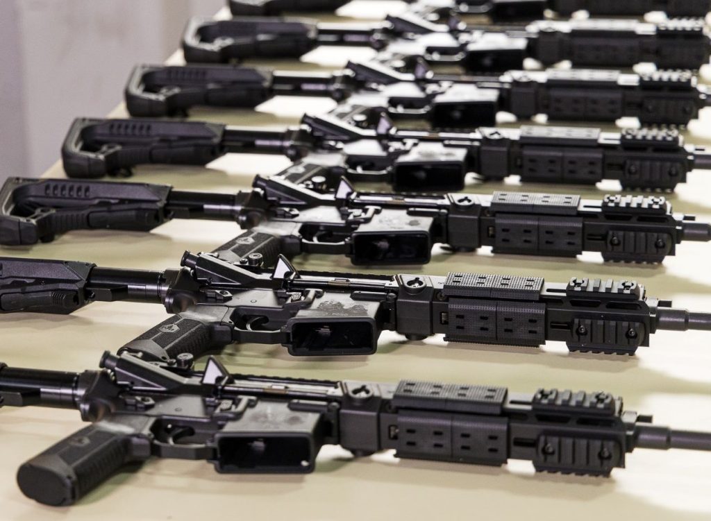 Governo de SC anuncia a aquisição de 350 novos fuzis israelenses para a Polícia Civil