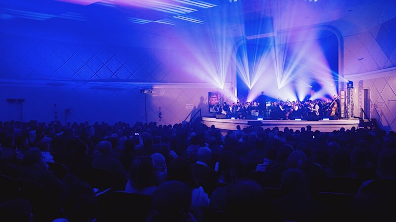 Sucesso de público leva Orquestra Filarmônica a anunciar show extraCom o Centro Cultural Dr. Genésio Tureck lotado, concerto “Uma Noite no Cinema” ganha nova apresentação em 7 de outubro