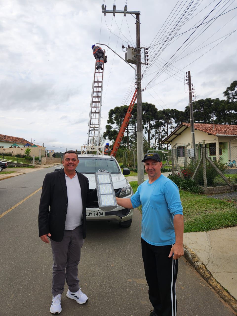 Campo Alegre inicia substituição de lâmpadas de vapor de sódio por LED em Fragosos