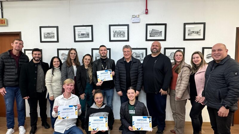 São Bento do Sul premia vencedores do 18º Concurso Oratória nas Escolas