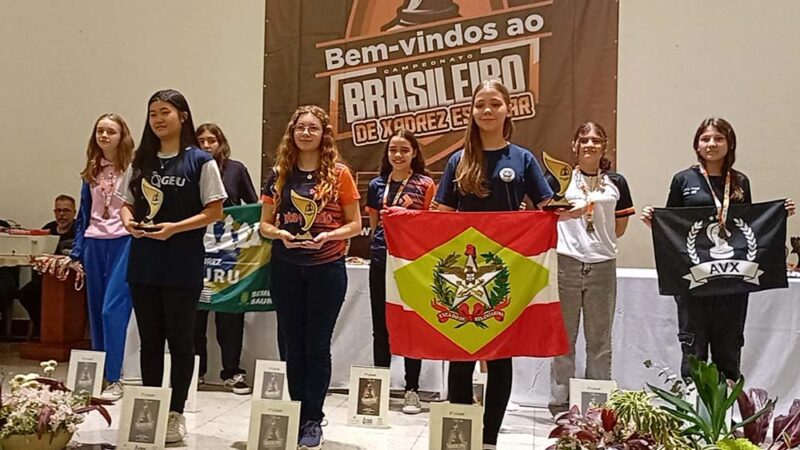 Enxadrista jaraguaense é medalha de bronze no Brasileiro Escolar