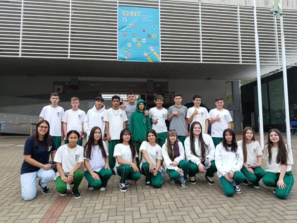 Alunos da Rede Municipal de Educação de Campo Alegre Participam da VIII SETIC-IFC-SBS