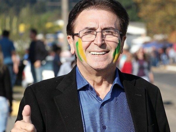 Antonio Aguiar se filia ao Podemos e mira retorno à Alesc