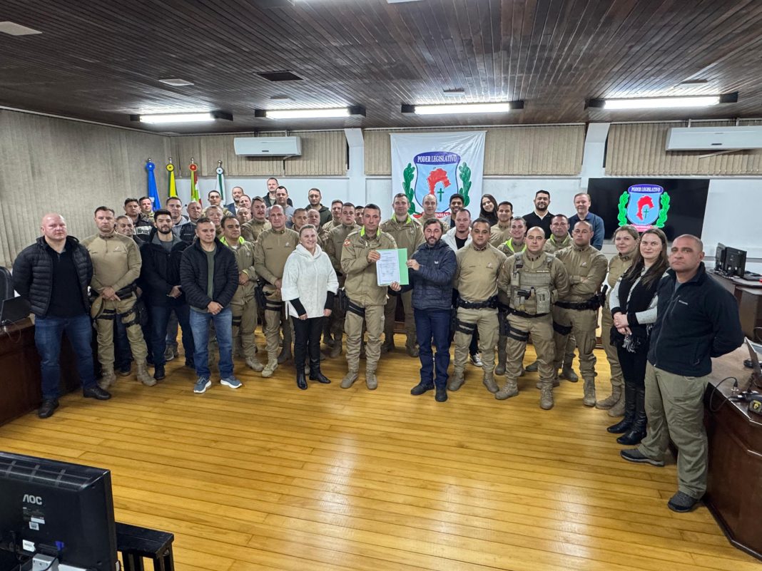 Câmara aprova título de Cidadão Honorário a comandante da PM de Canoinhas