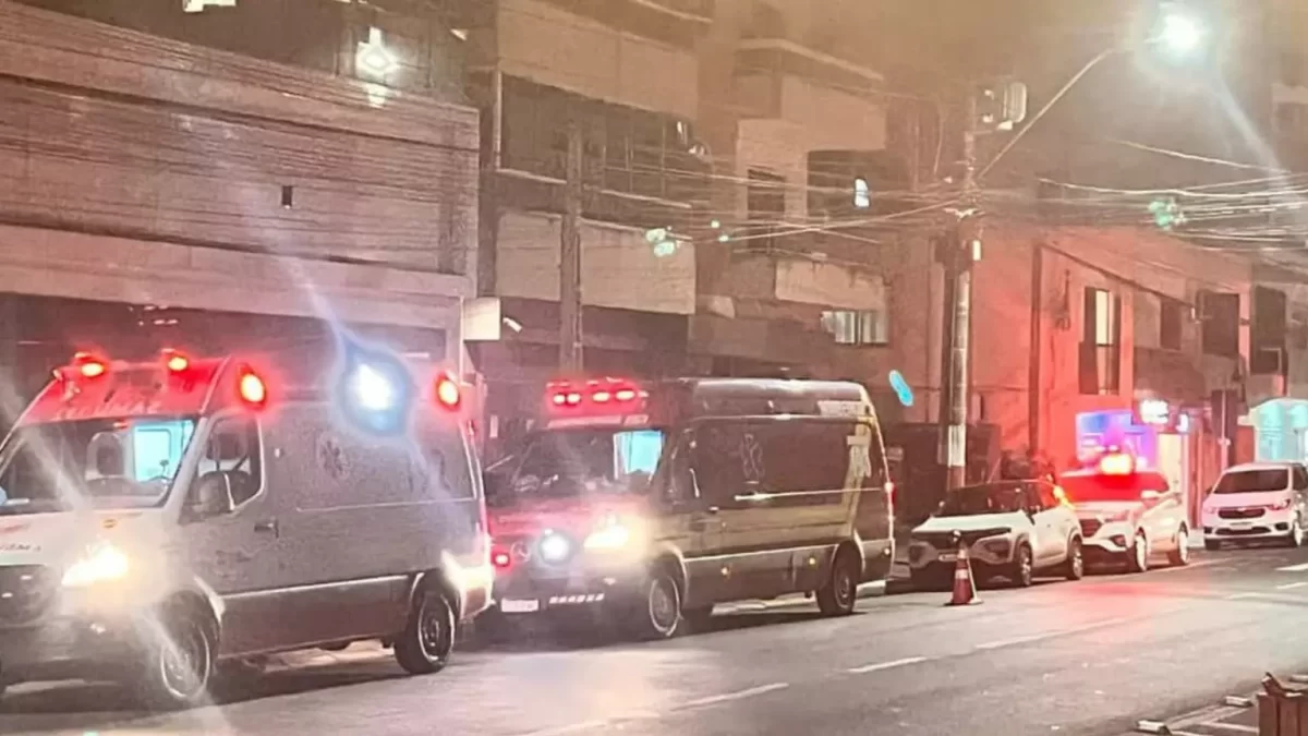 Mulher é encontrada morta após vizinhos ouvirem barulho de tiros em SC