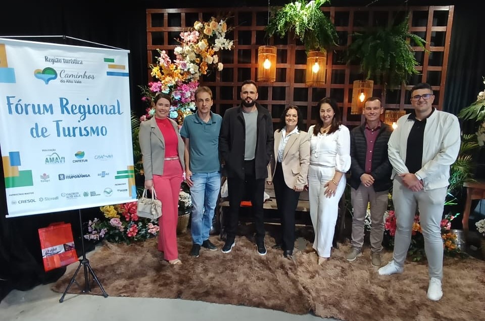 Santa Terezinha marca presença no 2º Fórum Regional de Turismo em Ituporanga