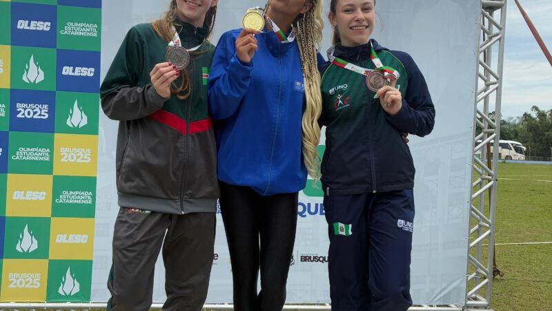 Primeiras medalhas de São Bento do Sul na OLESC são conquistadas no atletismo em Timbó