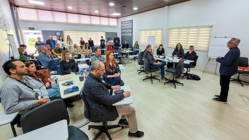 Imersão da academia FIESC cria novas oportunidades aos moveleiros