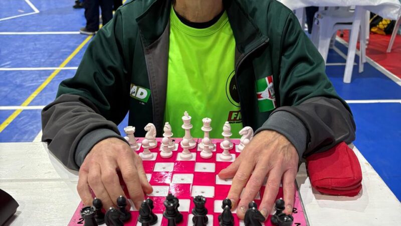 Rumo à Vitória. Enxadristas da FMD Representam São Bento na Copa do Brasil de Xadrez para Deficientes Visuais 