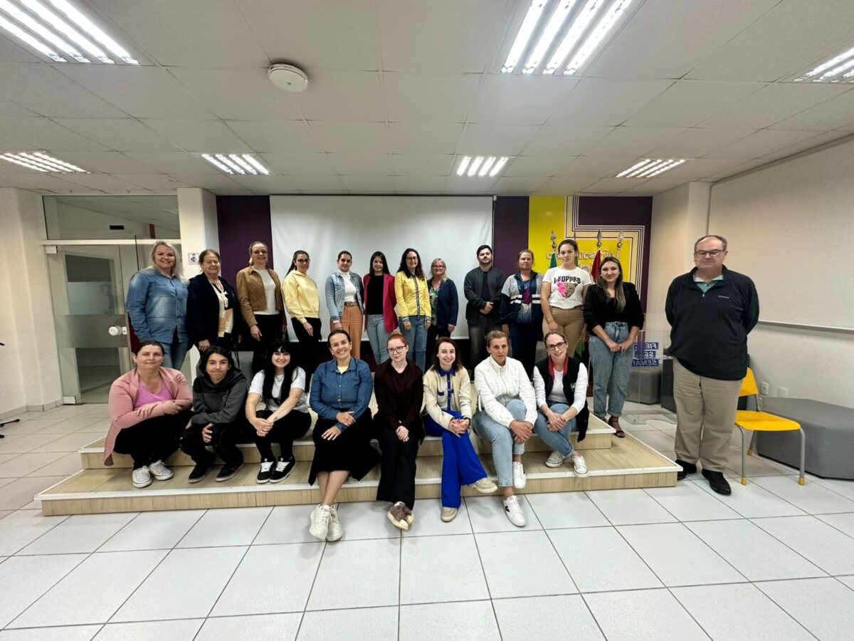 Encerrados cursos de Costura Industrial e Práticas Culinárias com alunas prontas para o mercado de trabalho