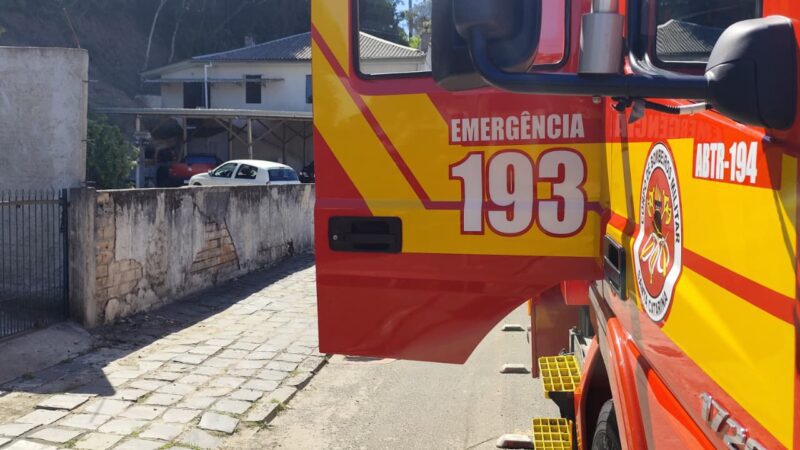 Mulher é atacada por cão no bairro Santa Rosa, em Porto União