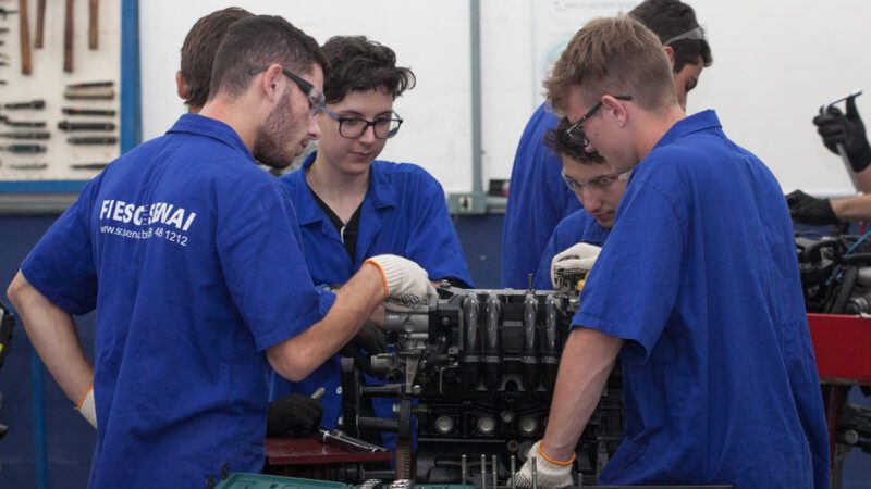 Santa Catarina é o segundo estado que mais contrata jovens aprendizes