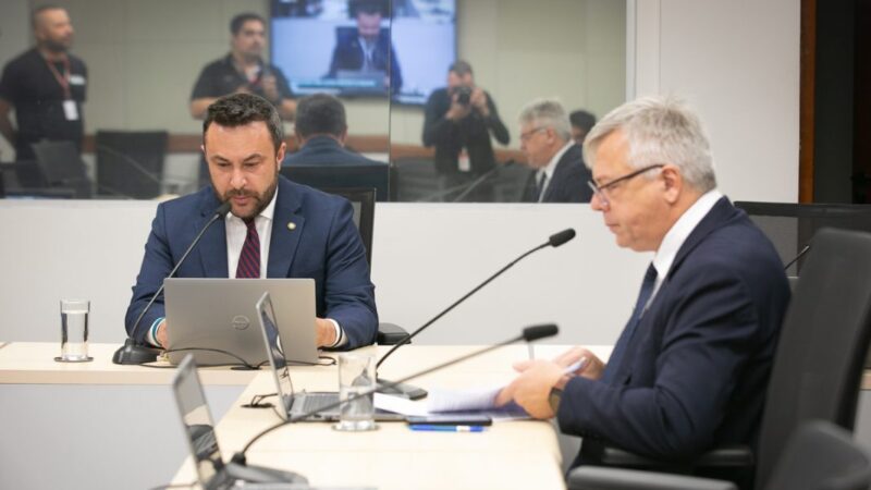 Alesc: Comissão quer proibir venda de fogos de artifício com estampidos em SC