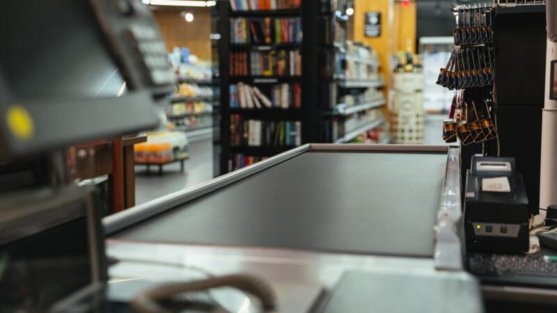 Comércio catarinense teve o maior fechamento de vagas do país em agosto