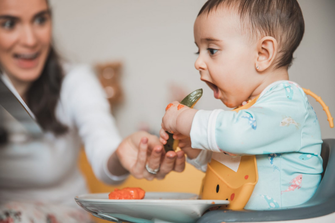 No Dia Mundial da Alimentação, pesquisa revela que 4 em cada 10 pediatras ainda dão orientações desatualizadas sobre introdução alimentar