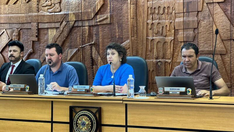 Comissões da Câmara de São Bento do Sul analisam projetos e certificados em reunião semanal
