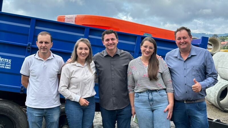 Vereadores do MDB de Santa Terezinha garantem novos implementos e recursos para o município