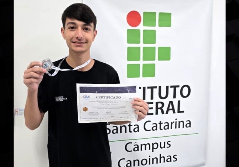 Aluno do IFSC Canoinhas conquista medalha de prata na OBA e avança para seletivas internacionais